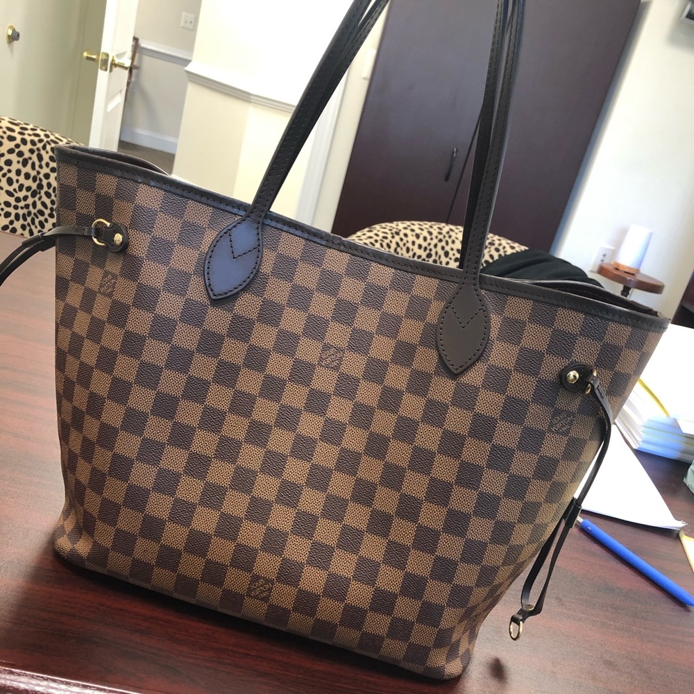 Louis Vuitton never full MM